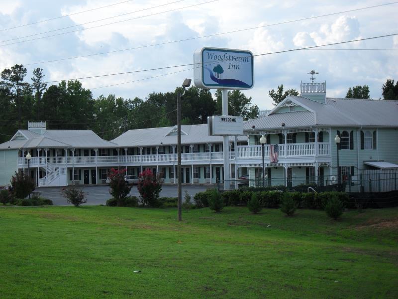 Woodstream Inn Hogansville Экстерьер фото